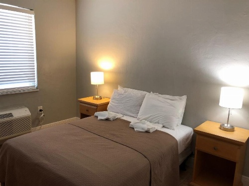 Harding Miami Beach Apartments image 27